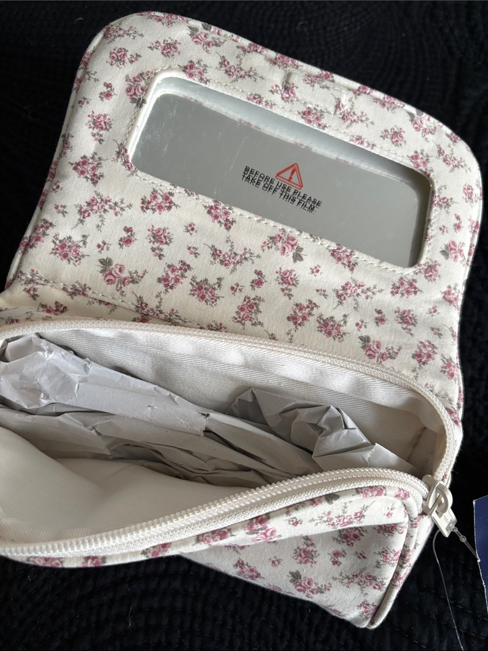 Brandy Melville bag with Pink Floral Print - Picture 3 of 4
